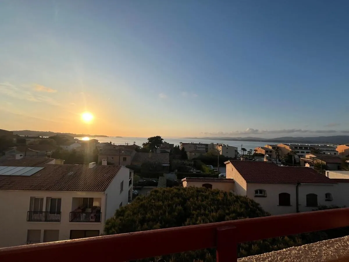 Apartment Joli Duplex T3 Vue Mer Le Brusc Parking Gratuit Six-Fours-les-Plages